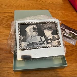 Mariposa Mr. & Mrs. Frame